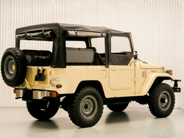 1980 Matte Cream Toyota Land Cruiser