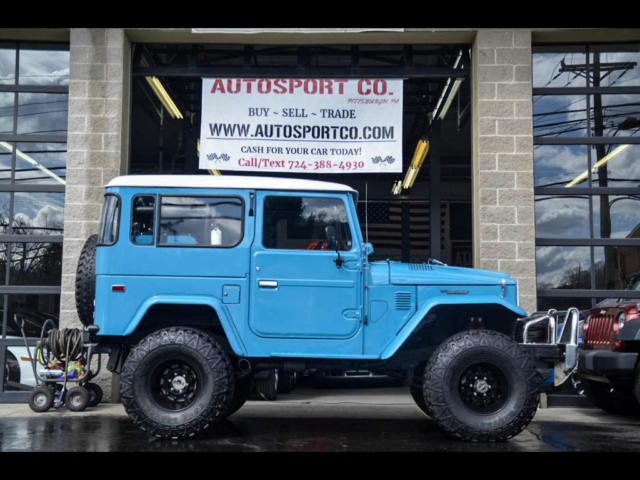 1980 Blue Toyota FJ Cruiser --