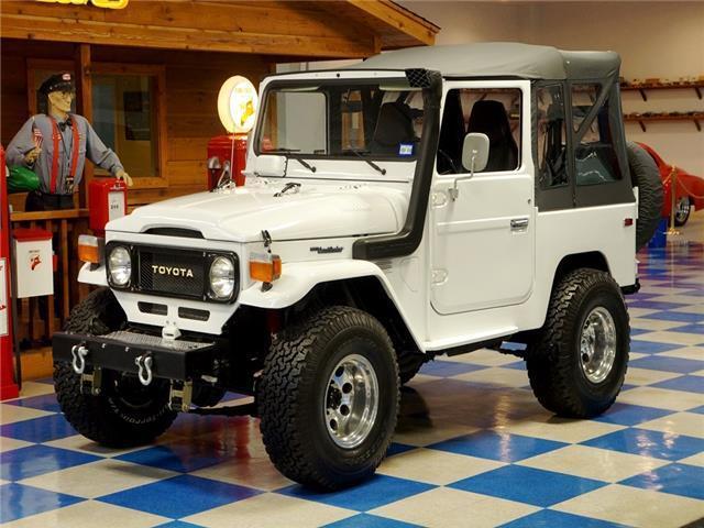 1980 White Toyota Land Cruiser --