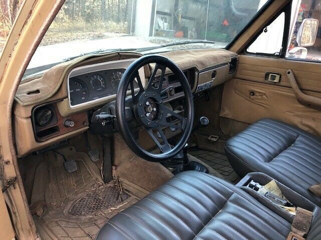 1980 Brown Toyota Pickup Standard Cab Pickup