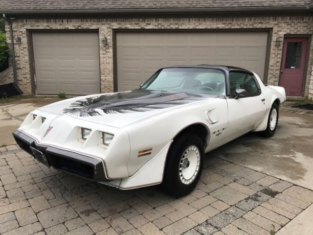 1980 White Pontiac Firebird Coupe