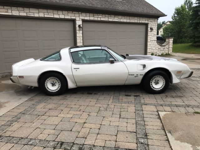 1980 White Pontiac Firebird Coupe