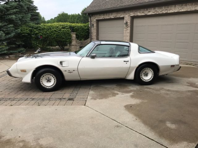 1980 White Pontiac Firebird Coupe