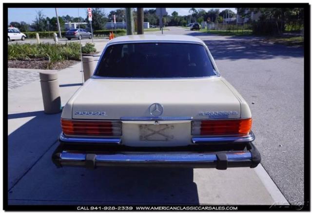 1980 Silver Mercedes-Benz 400-Series