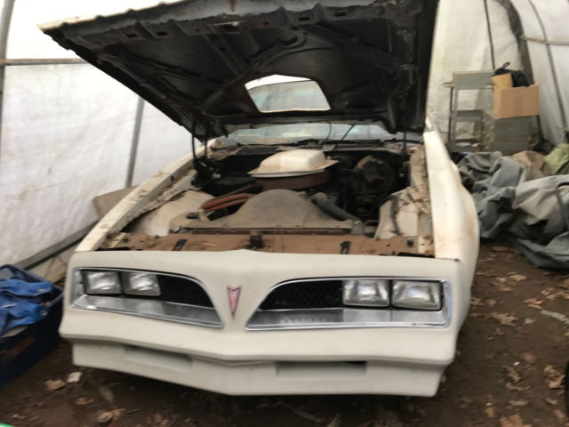 1980 White Pontiac Firebird