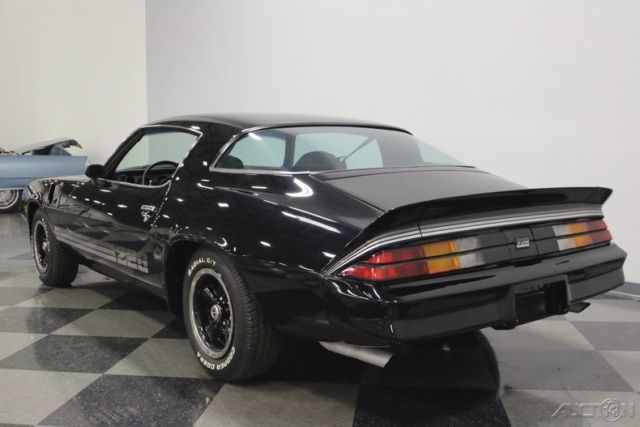 1980 Silver Chevrolet Camaro