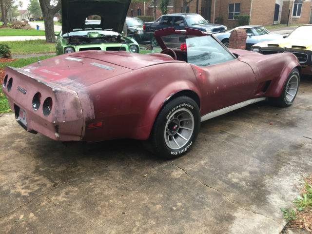 1980 Burgundy Chevrolet Corvette Coupe