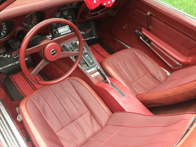 1980 Burgundy Chevrolet Corvette Coupe