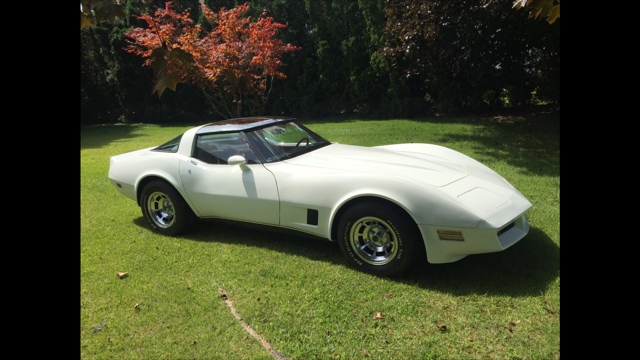 1980 White Chevrolet Corvette Coupe