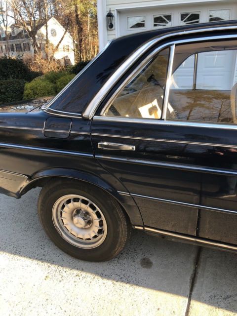 1980 Blue Mercedes-Benz 300-Series