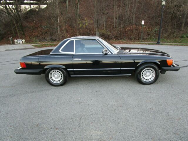 1981 Black Mercedes-Benz SL-Class Coupe