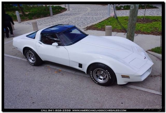 1981 White Chevrolet Corvette Coupe