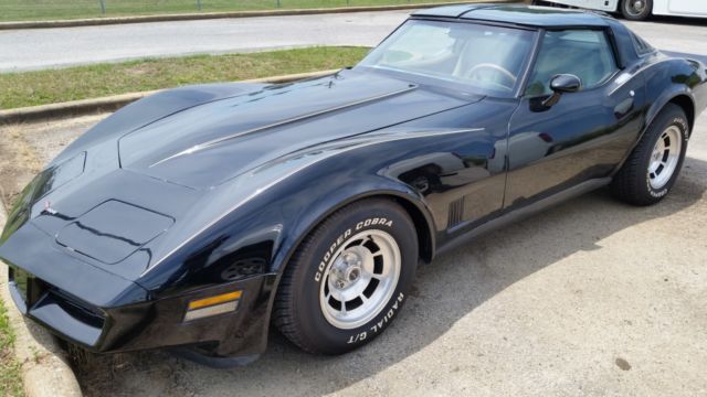 1981 Black Chevrolet Corvette Coupe, T-Top