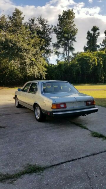 1981 Gray BMW 7-Series Sedan