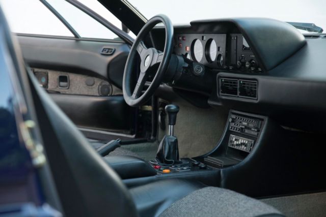 1981 Dark Blue BMW M1