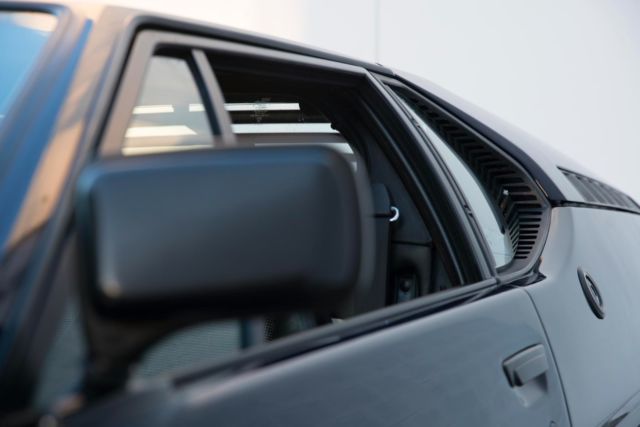 1981 Dark Blue BMW M1