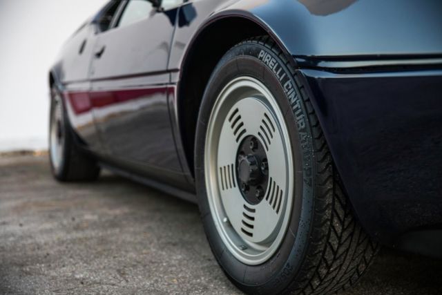 1981 Dark Blue BMW M1