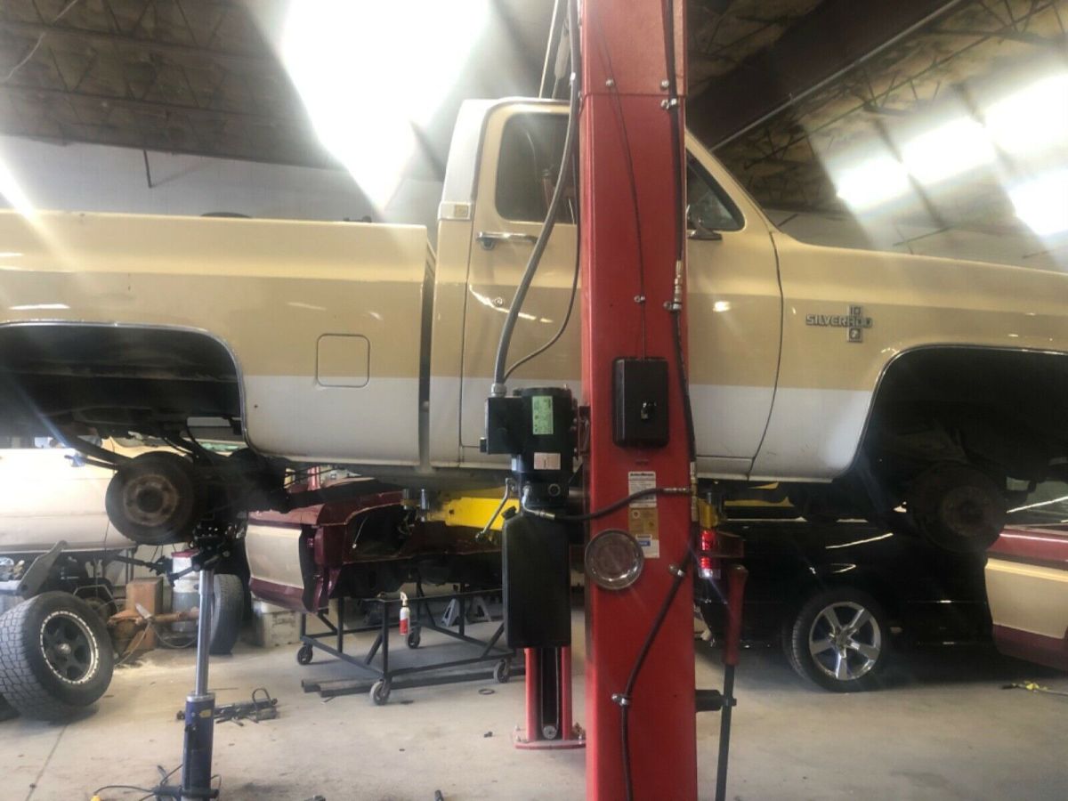 1981 Chevrolet C-10 Standard Cab Pickup