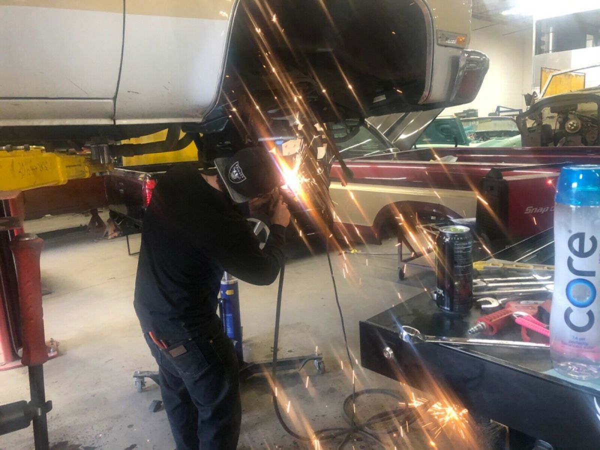 1981 Chevrolet C-10 Standard Cab Pickup