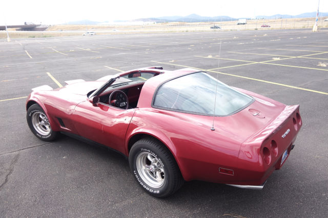 1981 Red Chevrolet Corvette Coupe