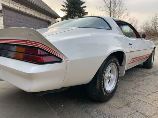 1980 White Chevrolet Camaro Coupe