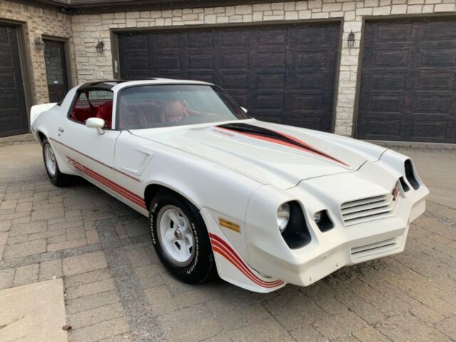 1980 White Chevrolet Camaro Coupe