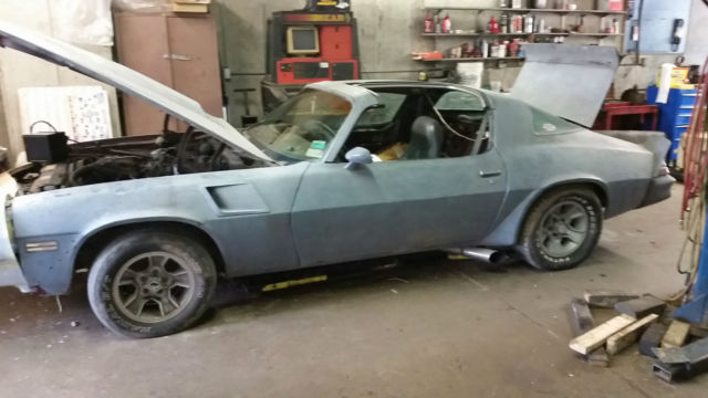 1981 Primer Gray Chevrolet Camaro Coupe
