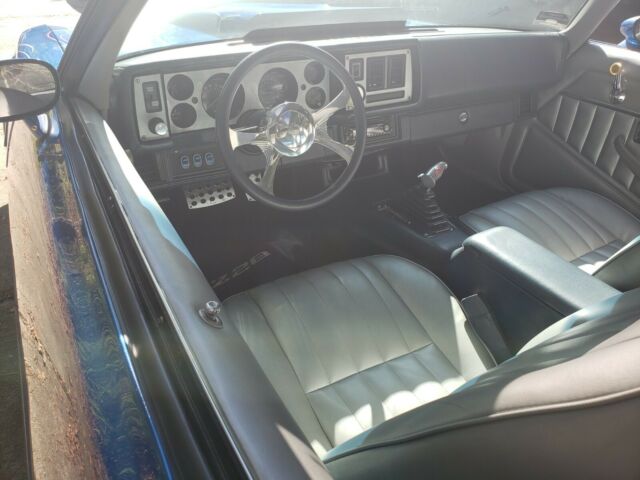 1981 Blue/silver Chevrolet Camaro Coupe