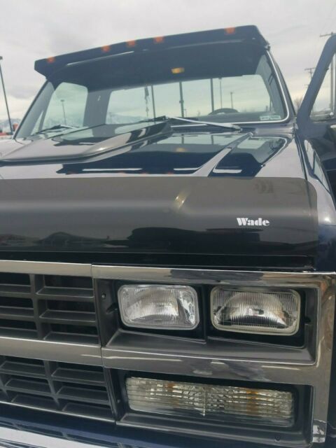 1981 Blue Chevrolet C/K Pickup 2500 Standard Cab Pickup