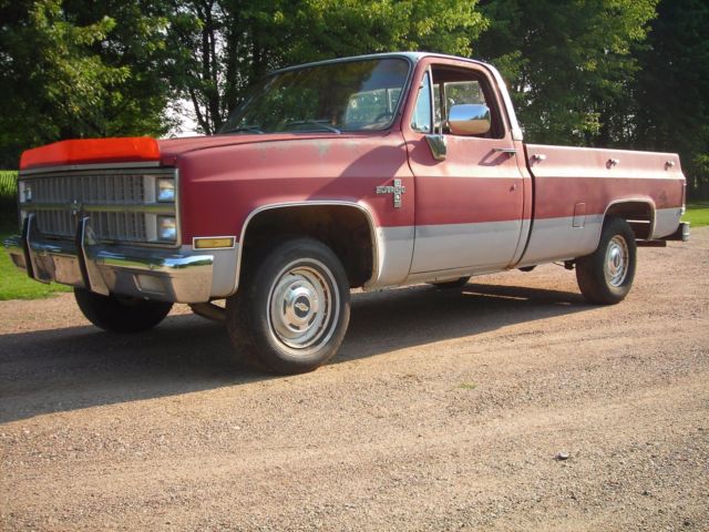 1981 Red/White Chevrolet C-10