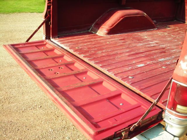 1981 Red/White Chevrolet C-10