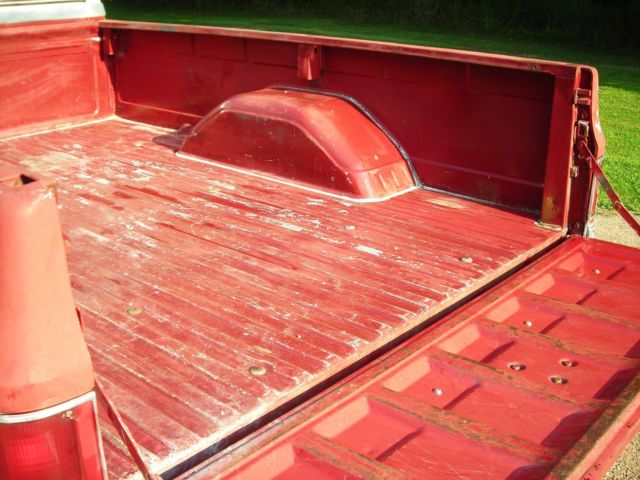 1981 Red/White Chevrolet C-10