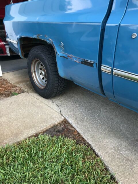 1981 Blue Chevrolet C-10 Standard Cab Pickup