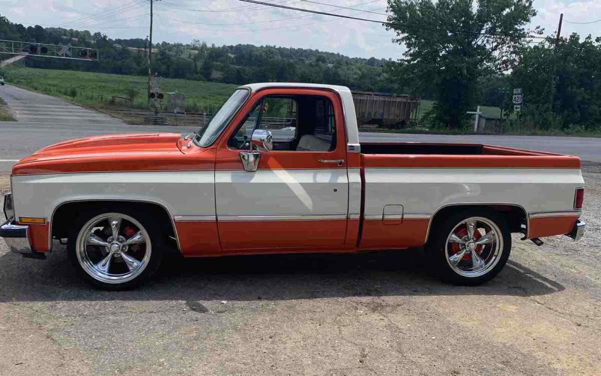 1981 Orange Chevrolet C10 Pickup