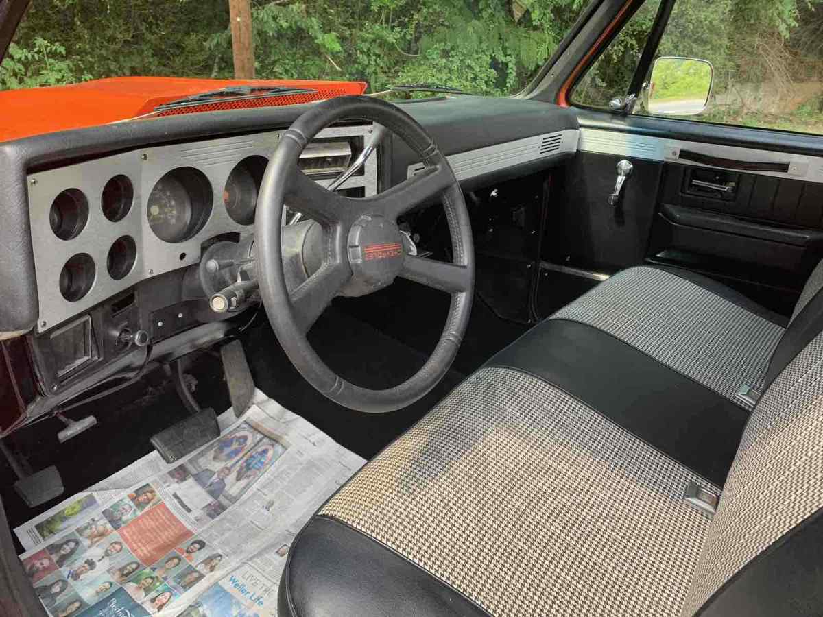 1981 Orange Chevrolet C10 Pickup