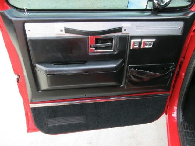 1981 Red Chevrolet C-10 --