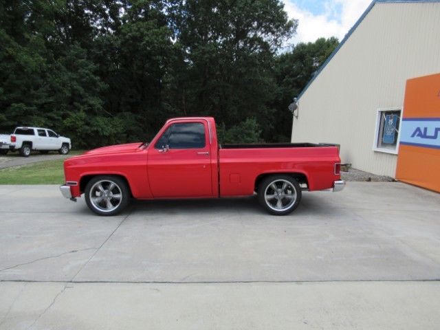 1981 Red Chevrolet C-10 --