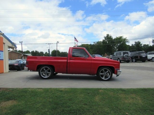 1981 Red Chevrolet C-10 --