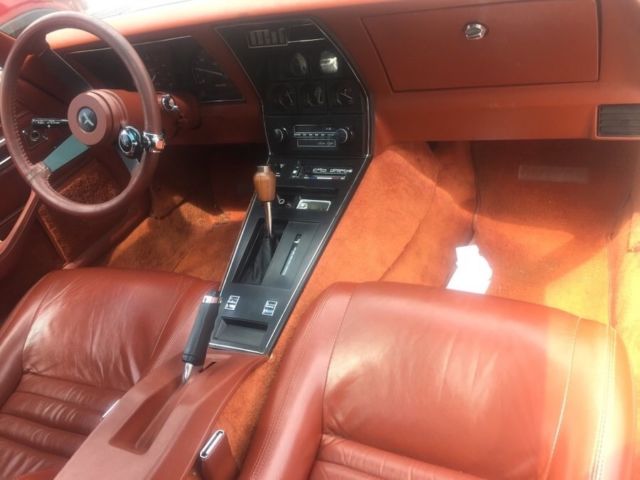 1981 White Chevrolet Corvette Coupe
