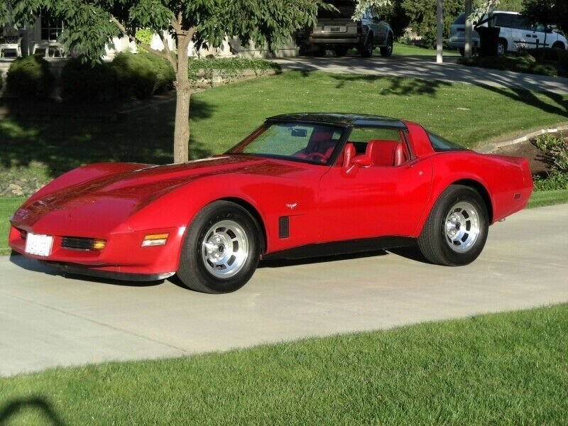 1981 Red Chevrolet Corvette Coupe
