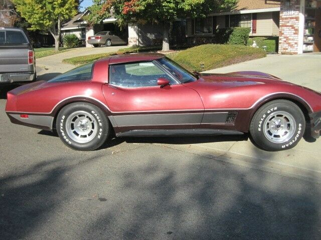 1981 Red Chevrolet Corvette Coupe