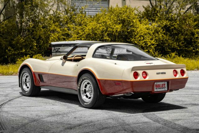 1981 Beige/Bronze Chevrolet Corvette Coupe