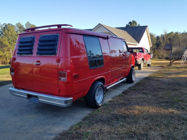 1981 Red Chevrolet G20 Van