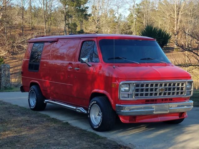 1981 Red Chevrolet G20 Van