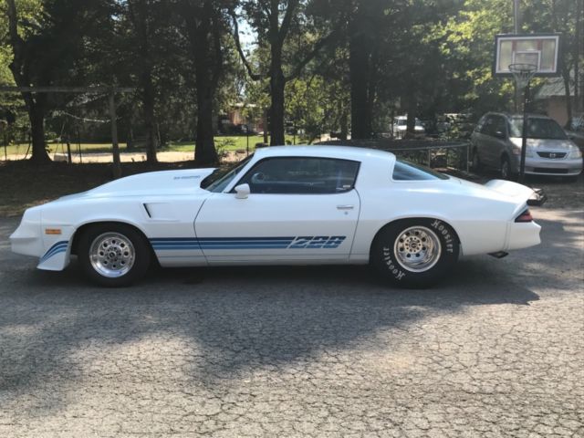 1981 White Chevrolet Camaro