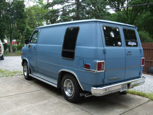 1981 Blue Chevrolet G20 Van