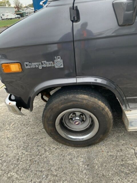 1981 Gray Chevrolet Chevy Short cargo