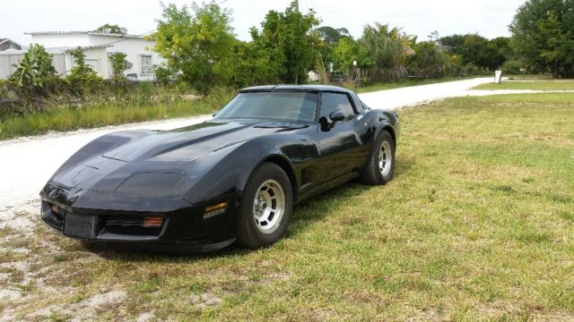 1981 black Chevrolet Corvette