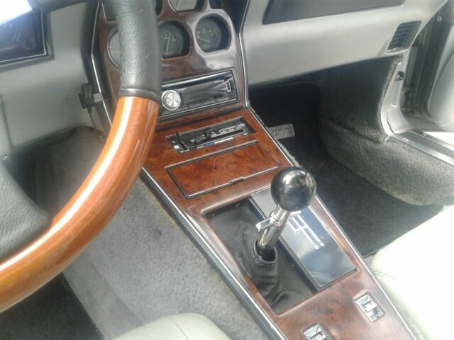 1981 Silver Chevrolet Corvette Coupe