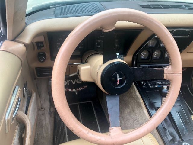 1981 Burgundy Chevrolet Corvette